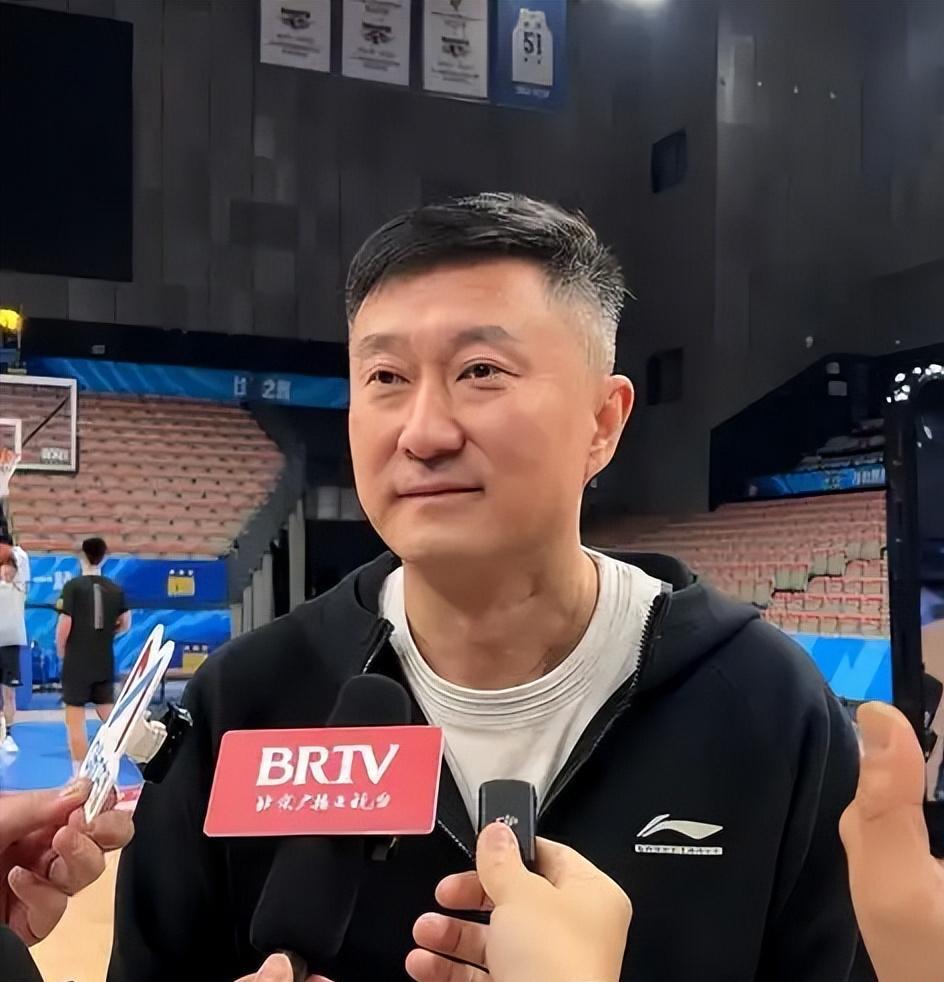 一次豪赌,詹姆斯挑了最难的一条夺冠之路
